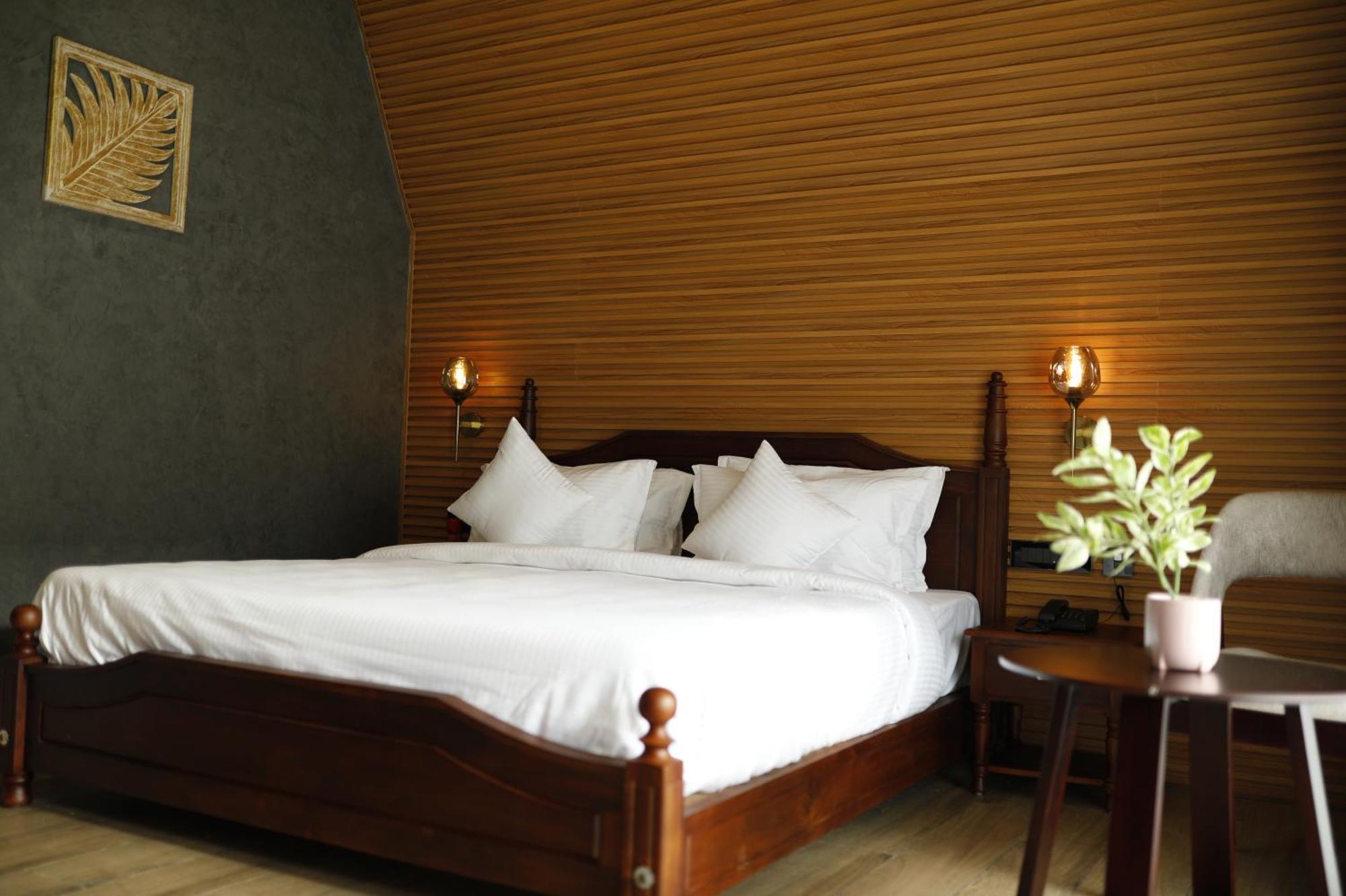 Leela'S 7Th Heaven Resort & Spa Trikunnapuzha 外观 照片
